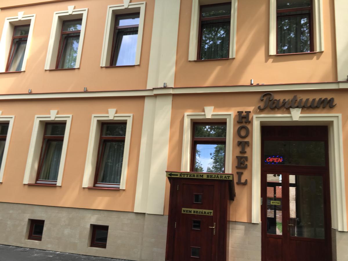 Partium Hotel Сегед Экстерьер фото